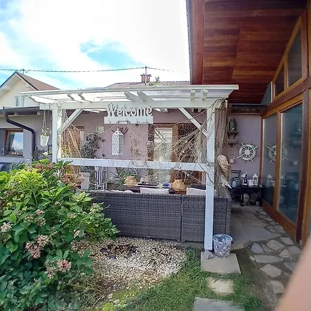 Indian Tent Tipi In Shared Lot And Shared Bathroom *