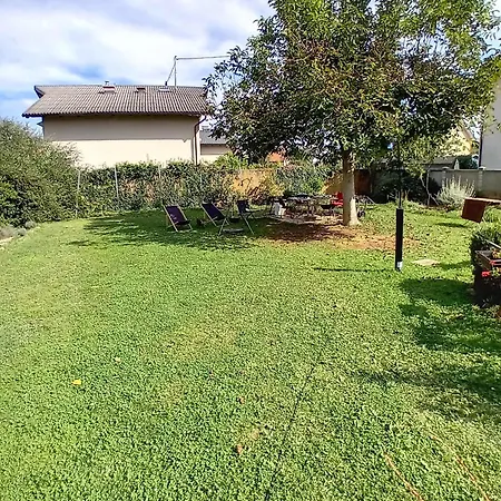 Indian Tent Tipi In Shared Lot And Shared Bathroom Campo de lujo